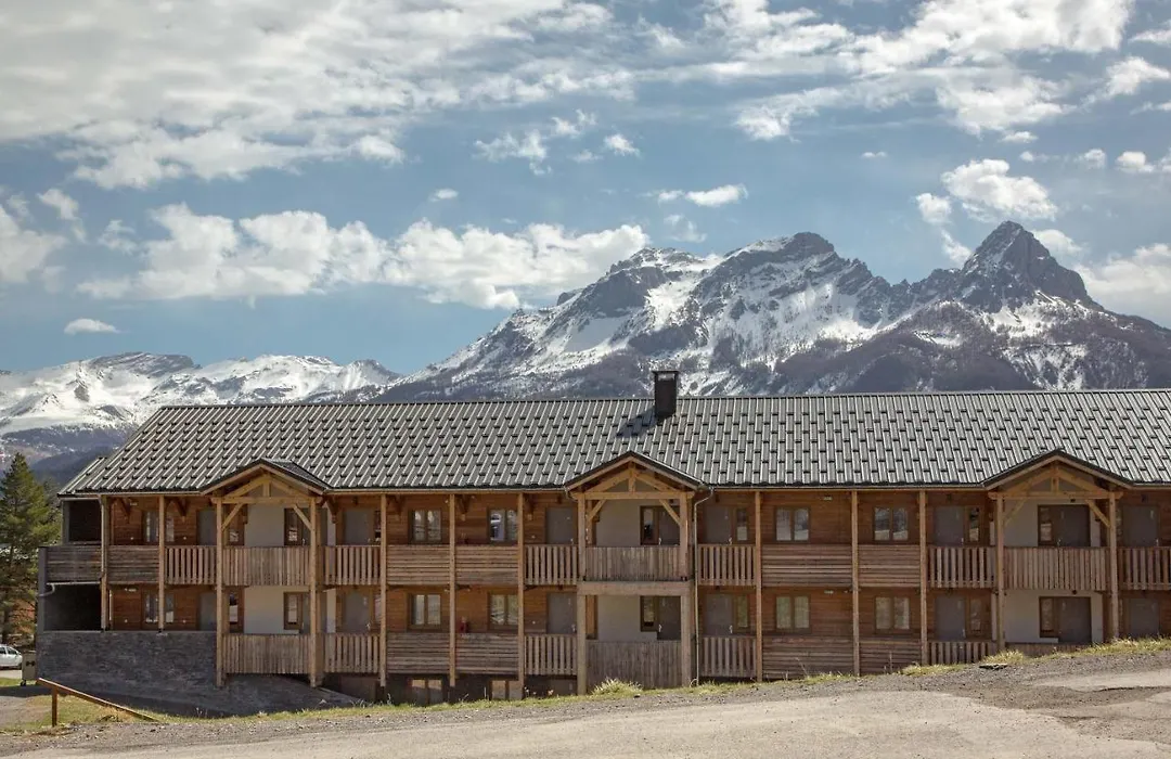 SOWELL RESIDENCES Pra Loup-1