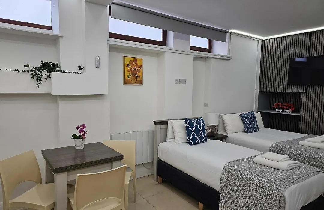 London Stay Apartments-1