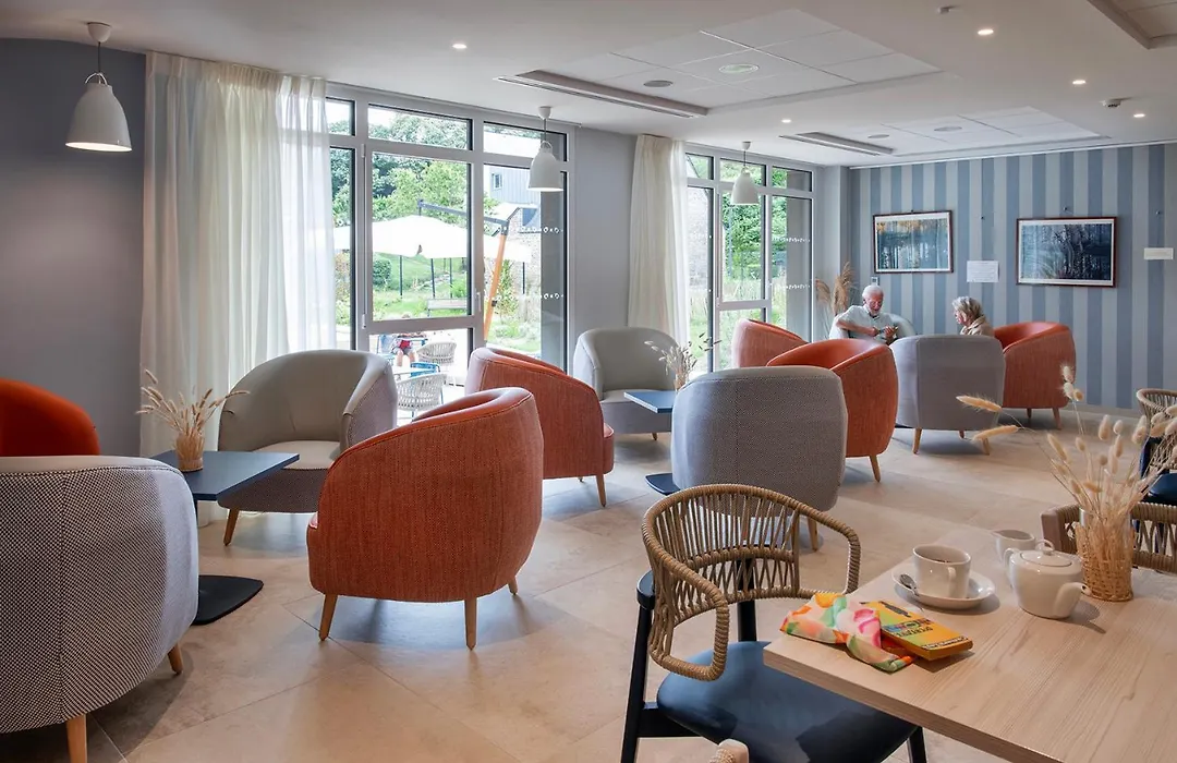 Résidence Services Séniors - Domitys Les Jardins d'Ahna-1