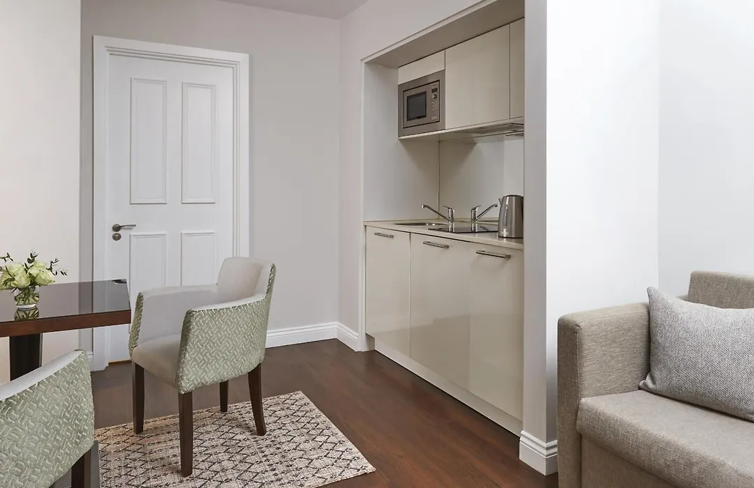 Fraser Suites Queens Gate-1