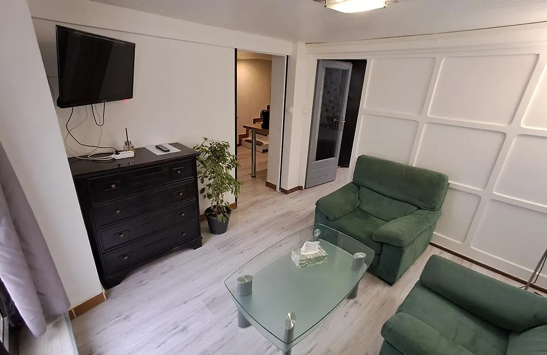 Nancyroom-1