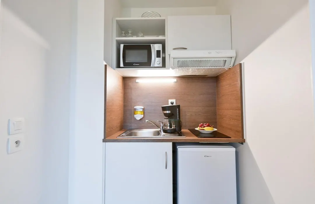 Appart'City Versailles Saint Cyr l'Ecole-1