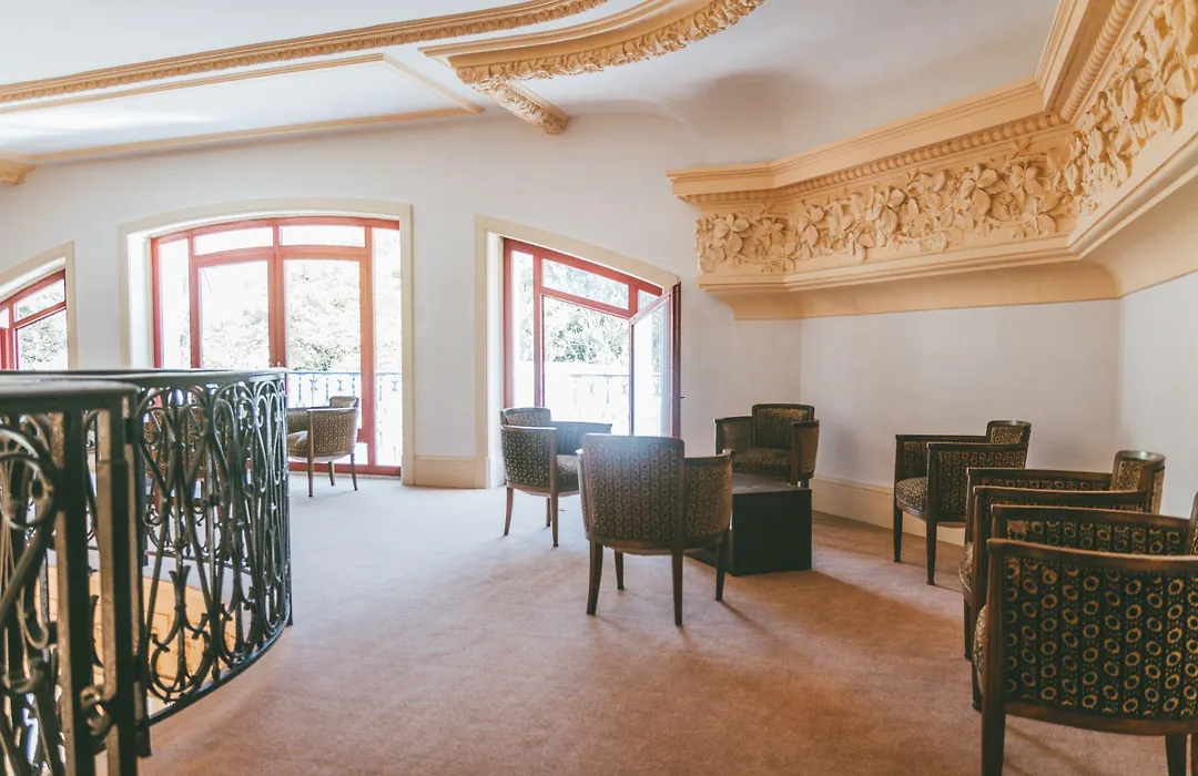 Terres de France - Appart'Hotel le Splendid-1