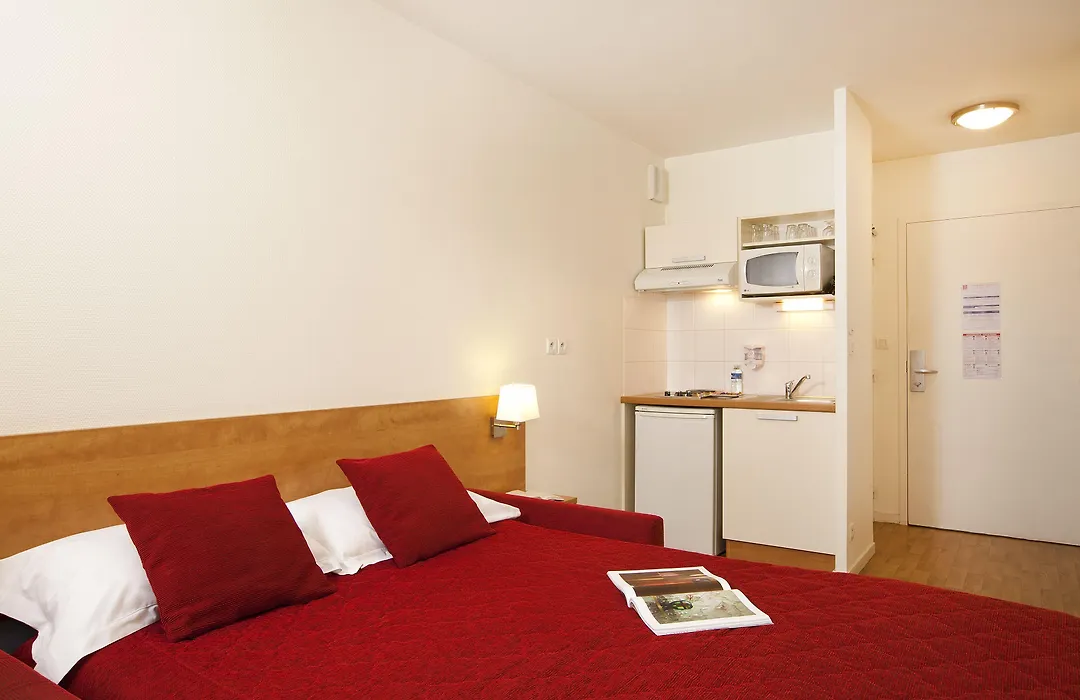 Sejours & Affaires Rennes Villa Camilla-1