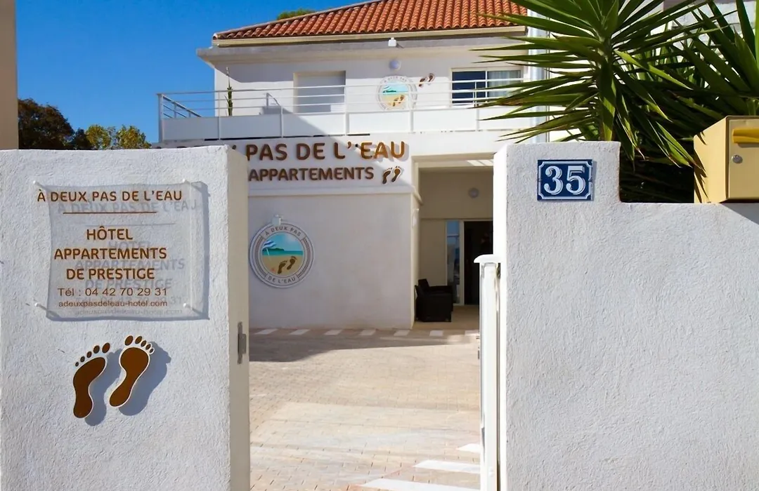 Appart'hôtel A Deux Pas de l'Eau-1
