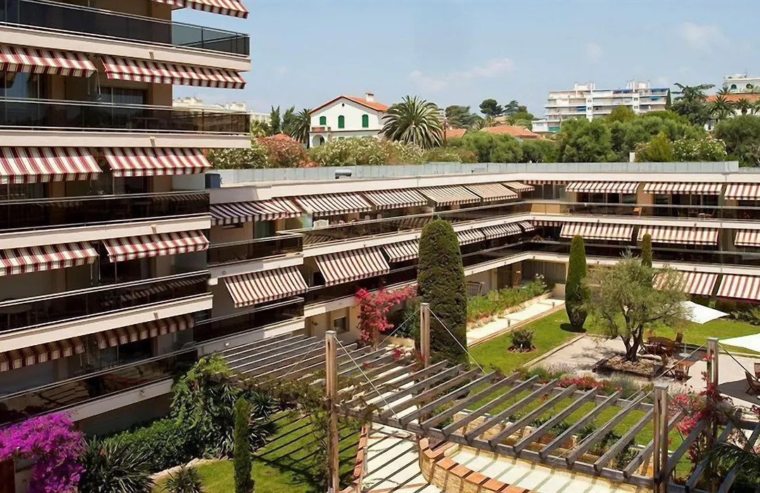 The Originals Résidence, Les Strélitzias-1