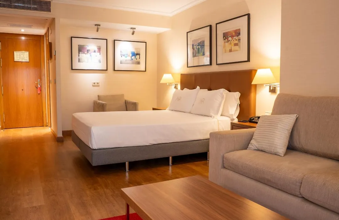 Aparto-Hotel Rosales-1