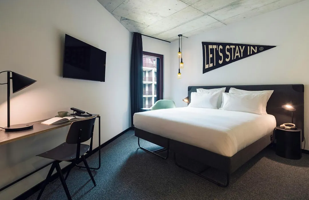 The Social Hub Porto Extended Stay-1