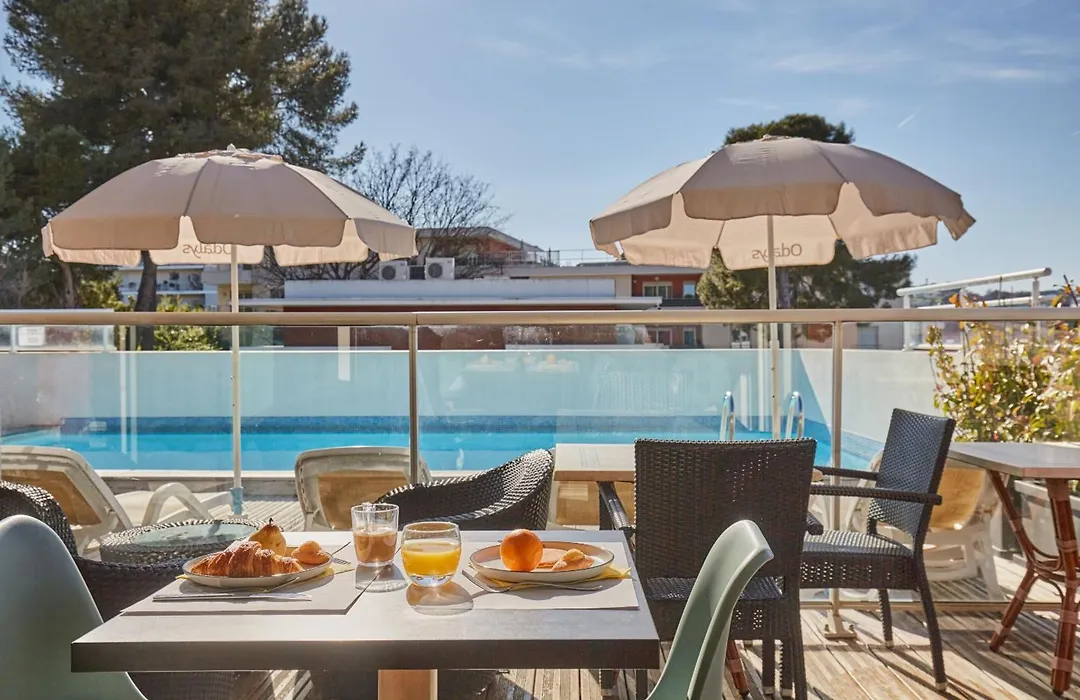 Appart'hôtel Odalys City - Antibes Olympe-1