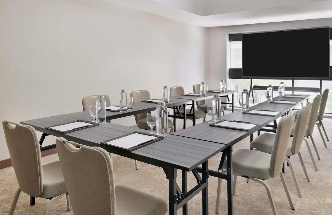 Moevenpick Hotel Apartments Downtown Dubai-1