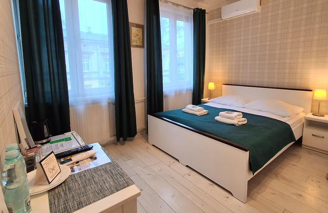 Cracow Central Aparthotel-1
