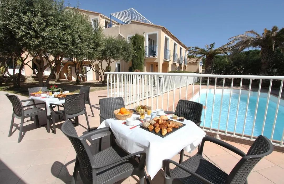 Hôtel Le Leukos-1