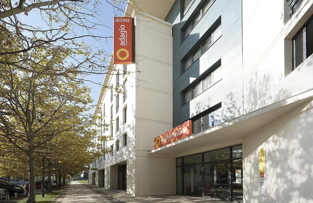 Aparthotel Adagio Access Avignon-1
