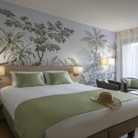 Hotel Chambord-2