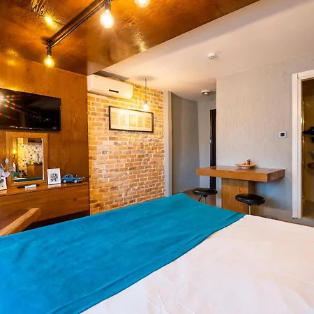 Cube Suites-3