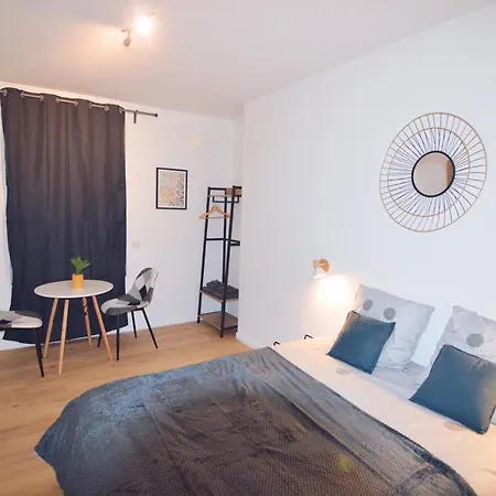 Studios Lsquare Residence Afpa-3
