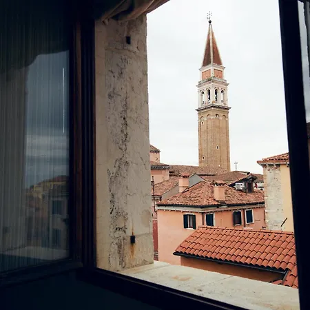 Palazzo Contarini Della Porta Di Ferro-2