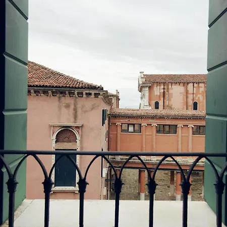 Palazzo Contarini Della Porta Di Ferro-3