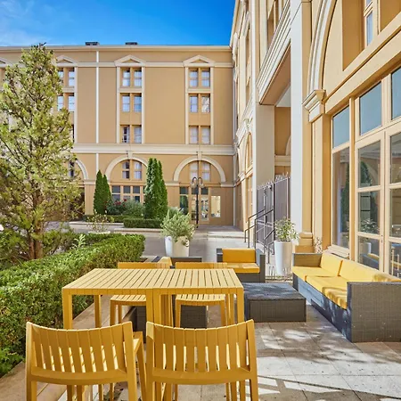 Appart Hotel Odalys City Aix en Provence Centre Palais des Congrès-2
