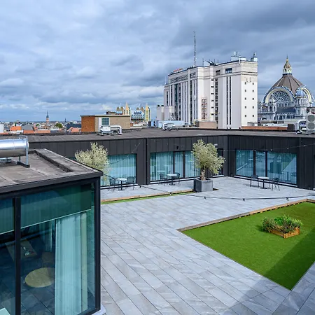 Premier Suites Antwerp-2