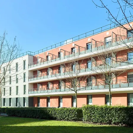 Appart'City Versailles Saint Cyr l'Ecole-2