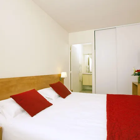 Sejours & Affaires Rennes Villa Camilla-3
