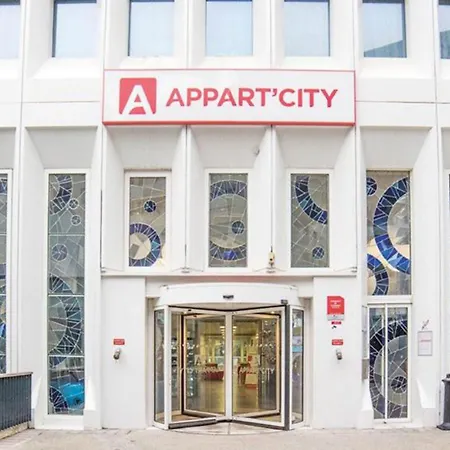 Appart'City Paris Vélizy-2