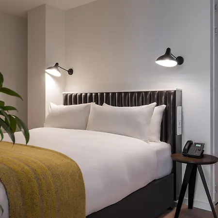 Premier Suites Amsterdam-2