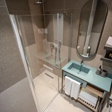 Oli Hotel And Suites-2