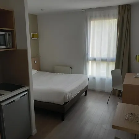 Aparthotel Adagio Access Le Havre Les Docks-2