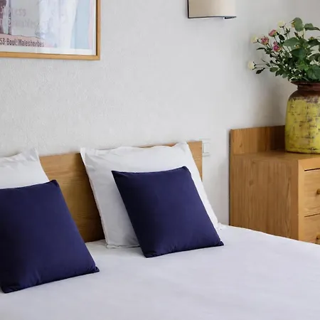 Les Lilas Serviced Apartments-3