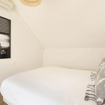 Les Lilas Serviced Apartments-2