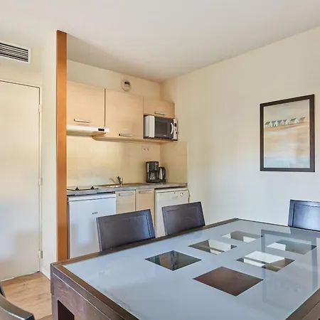Appart'hôtel Odalys City - Antibes Olympe-2