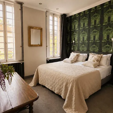 Hôtel Une Chambre en Ville-3