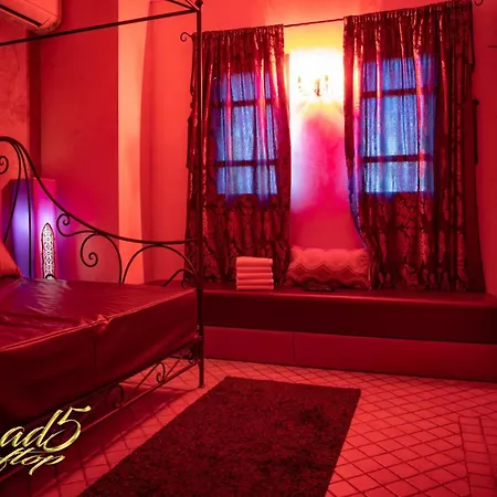 Hôtel Riad 5 Studio Cap Libertin Village Naturiste-3