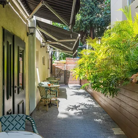 Dizengoff Avenue Boutique Hotel-2