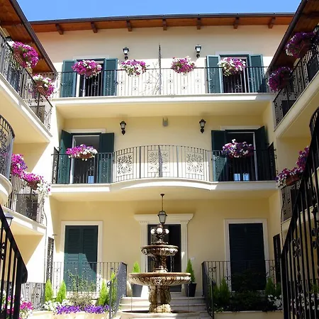 Aurelia Vatican Apartments-3