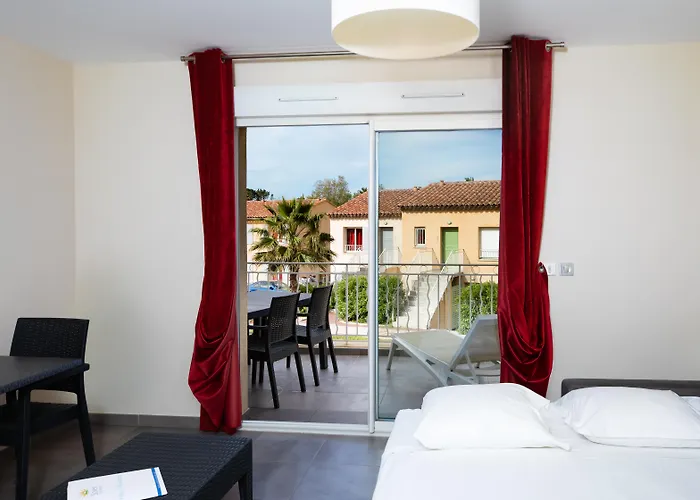 SOWELL RESIDENCES Les Perles de Saint Tropez Grimaud