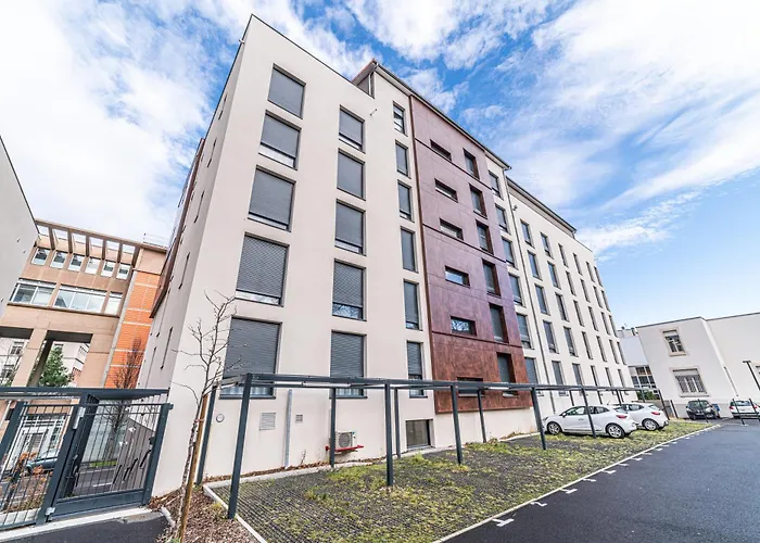 Appart HotelBreak&Home Clermont-Ferrand Les Carmes Dechaux