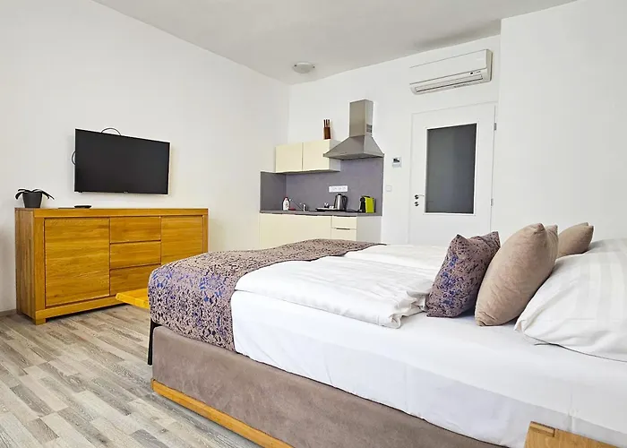 Historic Centre Aparthotel X Prague