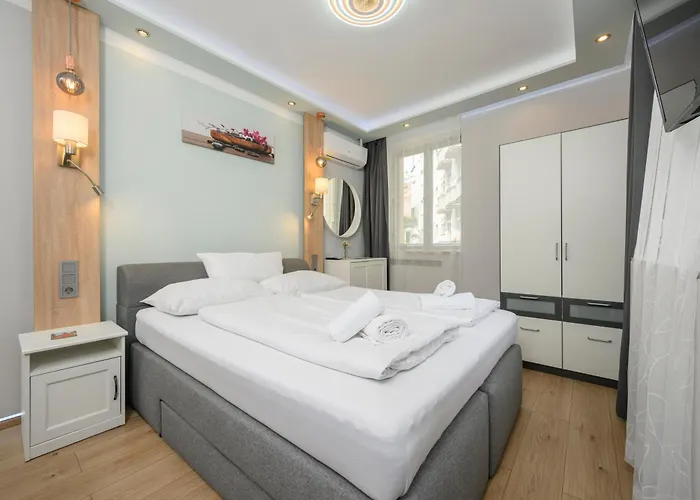 Palais Pálffy Apartments Vienne