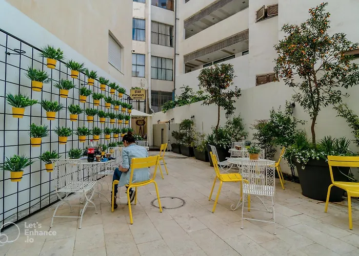 Dizengoff Square Boutique Aparthotel - by Bar Apartments Tel-Aviv