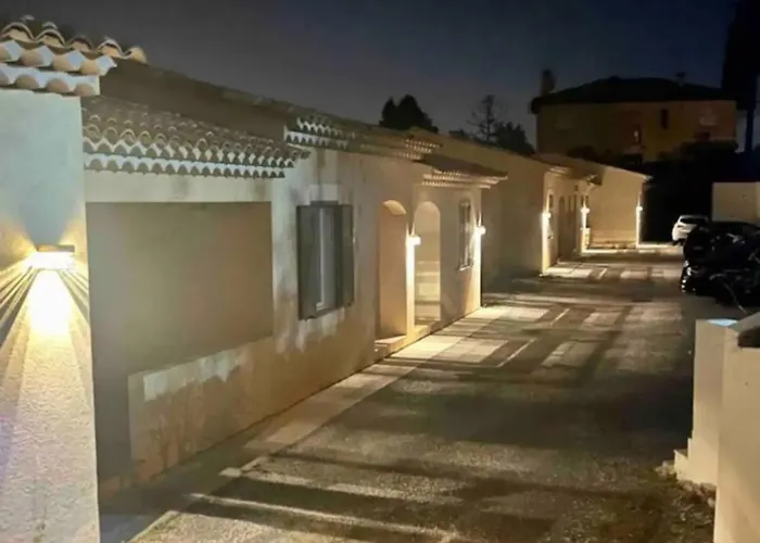 DOMAINE LOU BEL AZUR - Charmant