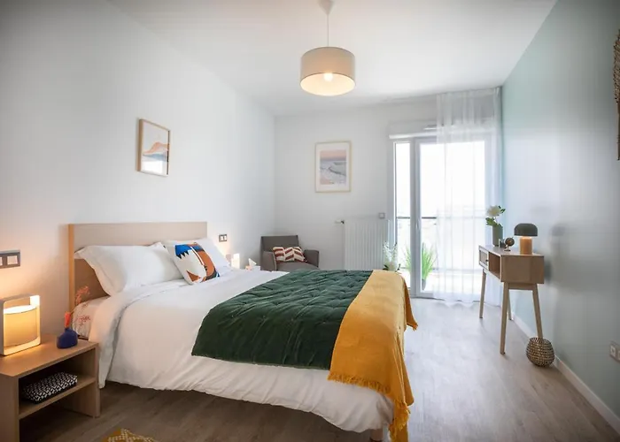 Appart HotelOh Activ Cergy