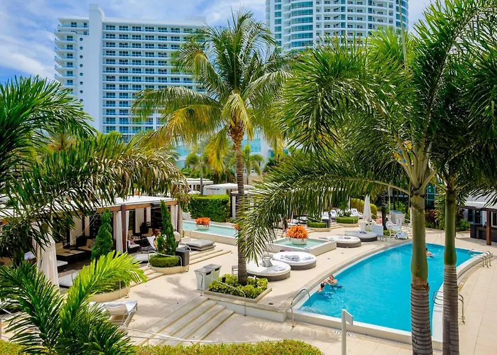 Fontainebleau Jr Suite With Balcony Condo Miami Beach