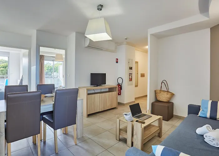 Appart HotelRésidence Odalys Le Lotus Blanc