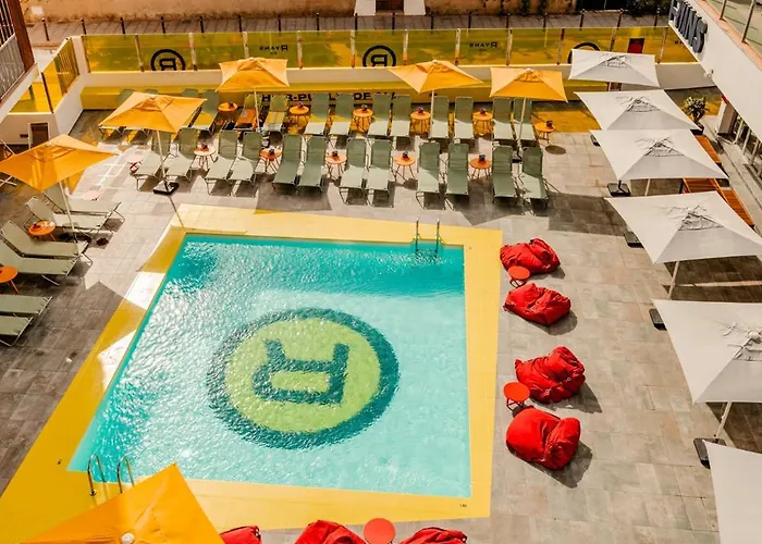 Ryans Ibiza Apartments - Only Adults