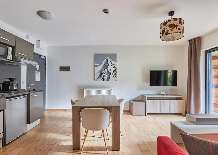 Appart HotelRésidence Prestige Odalys Isatis