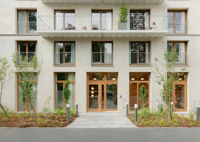 Edgar Suites - Église Paris