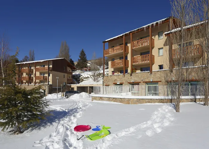 Appart HotelRésidence Néméa Les Chalets Du Belvédère